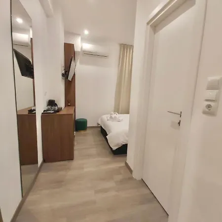 Real Syntagma Apartment *